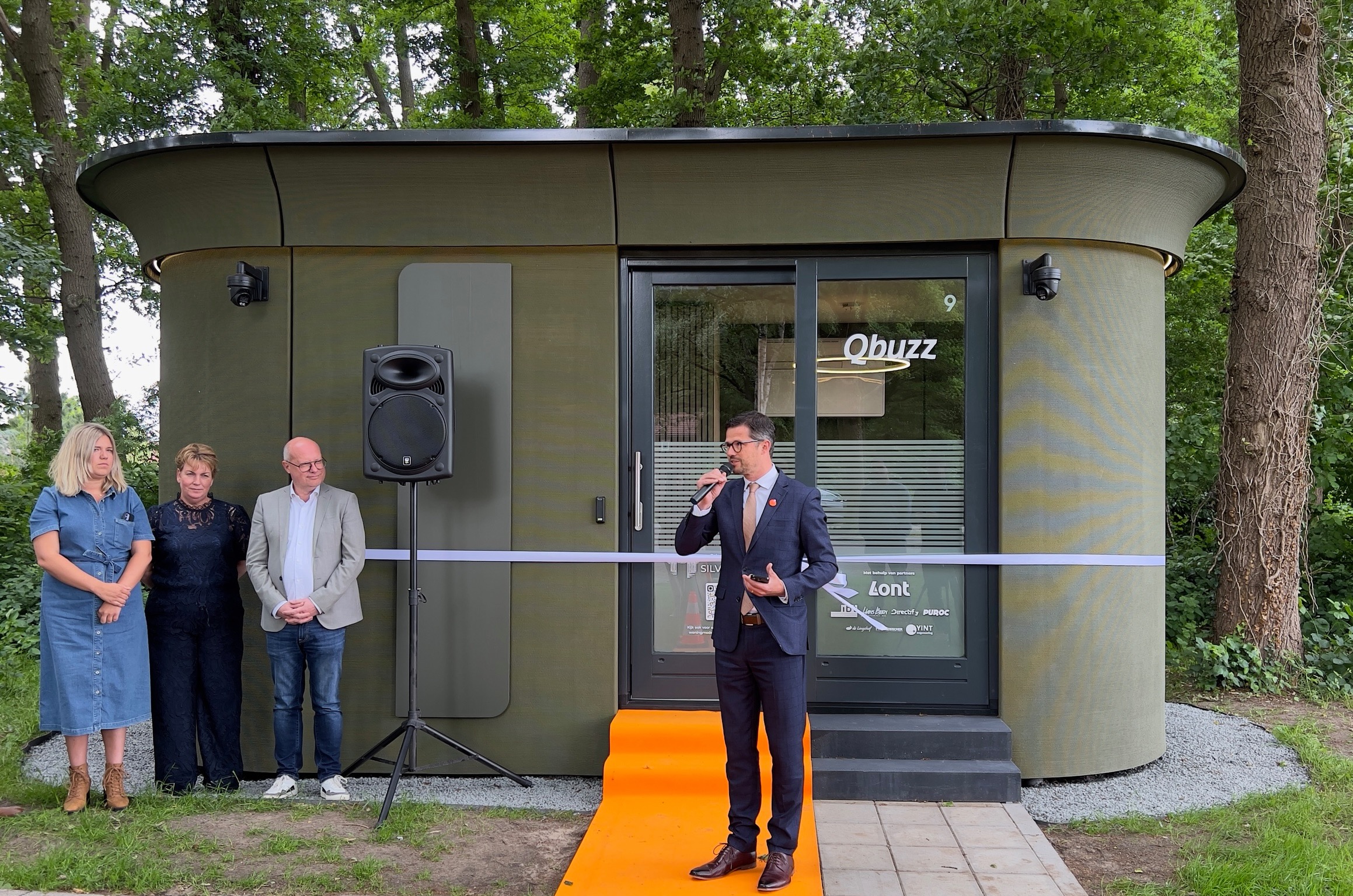 Eerste duurzame 3D-geprinte pauze locatie voor Qbuzz-chauffeurs in Oosterwolde, Fryslân